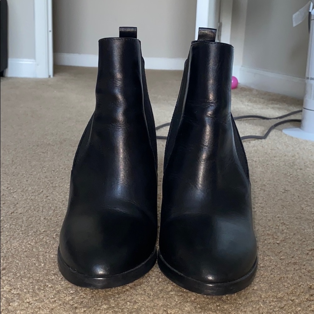 MK BOOTIES - Picture 2 of 12
